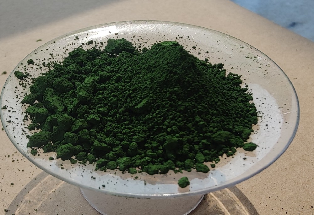 Chrome-Oxide-Green-Abrasive.jpg
